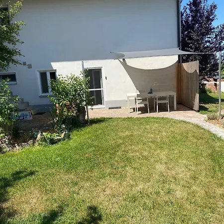 Moderne Mit Garten * Spalt